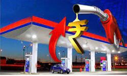 जानिए क्या है आज की पेट्रोल-डीजल की कीमत जानिए क्या है आज की पेट्रोल-डीजल की कीमत