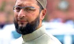 मुस्लमान दूसरों को नेता बनाने की बजाए खुद बने नेता: असदुद्दीन ओवैसी मुस्लमान दूसरों को नेता बनाने की बजाए खुद बने नेता: असदुद्दीन ओवैसी