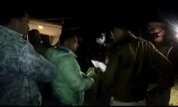 गांजा बेचने की पोल खुलने पर घर में घुसकर मारी गोली गांजा बेचने की पोल खुलने पर घर में घुसकर मारी गोली