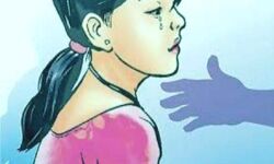 शिक्षा के मंदिर में शर्मनाक करतूत, प्रधानाध्यापक ने की छेड़छाड, निलंबित शिक्षा के मंदिर में शर्मनाक करतूत, प्रधानाध्यापक ने की छेड़छाड, निलंबित