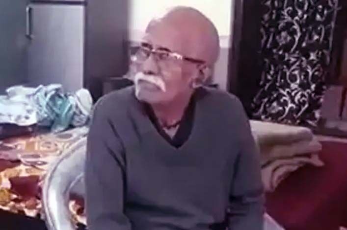 वृद्ध पिता ने अनदेखी का बेटों को सिखाया सबक अपनी सारी संपत्ति कर दी.. वृद्ध पिता ने अनदेखी का बेटों को सिखाया सबक अपनी सारी संपत्ति कर दी..