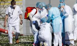 कोरोना पर PM की इमरजेंसी मीटिंग-अलर्ट जारी, चौतरफा प्रतिबंधों की तैयारी कोरोना पर PM की इमरजेंसी मीटिंग-अलर्ट जारी, चौतरफा प्रतिबंधों की तैयारी