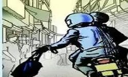 गुड कारोबारी से हथियारों की नोंक पर दिनदहाड़े लाखों की लूट गुड कारोबारी से हथियारों की नोंक पर दिनदहाड़े लाखों की लूट