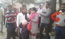 गुस्साए पति ने जडा तमाचा तो फांसी के फंदे पर झूल गई पत्नी गुस्साए पति ने जडा तमाचा तो फांसी के फंदे पर झूल गई पत्नी