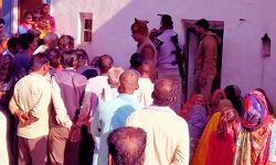 अवैध संबंधों के शक में उजड गया हंसता खेलता परिवार-पसरा मरघटी सन्नाटा अवैध संबंधों के शक में उजड गया हंसता खेलता परिवार-पसरा मरघटी सन्नाटा