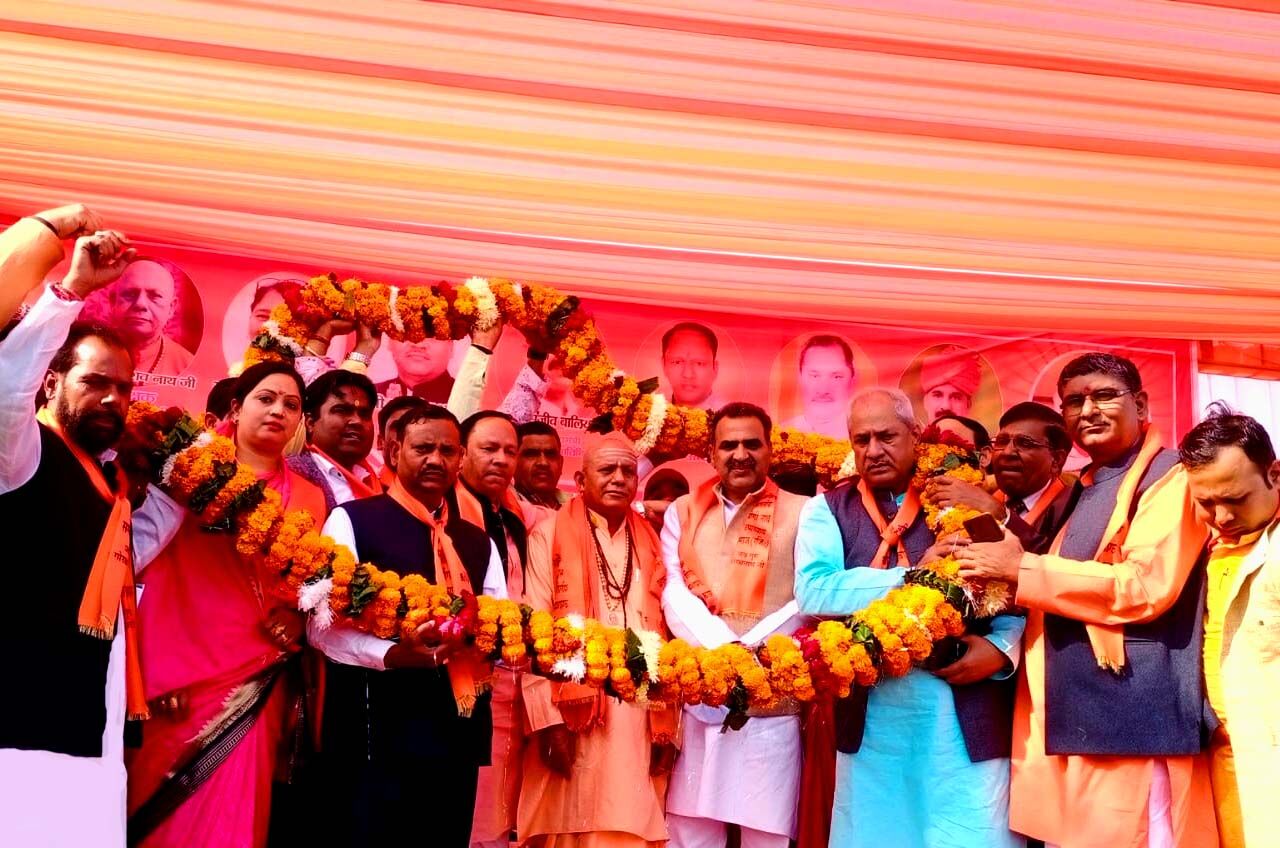 योगी नाथ सम्मेलन में मांगे तीन टिकट- भीड जुटाने में सफल रहे नकुल योगी नाथ सम्मेलन में मांगे तीन टिकट- भीड जुटाने में सफल रहे नकुल