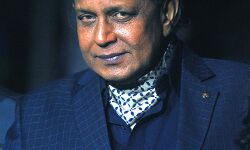 अभिनेता मिथुन चक्रवर्ती करेंगे डिजिटल डेब्यू