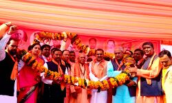 योगी नाथ सम्मेलन में मांगे तीन टिकट- भीड जुटाने में सफल रहे नकुल