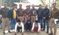 पुलिस को खेत में लगी मिली चोरी की बाइकों की नुमाइश पुलिस को खेत में लगी मिली चोरी की बाइकों की नुमाइश