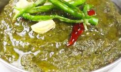 सरसों का साग खाने के बाद दंपत्ति की मौत, बेटे की हालत गंभीर