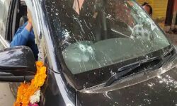 रालोद नेता के काफिले पर हमला-5 लोगों को लगी गोली, कई राउंड फायरिंग रालोद नेता के काफिले पर हमला-5 लोगों को लगी गोली, कई राउंड फायरिंग