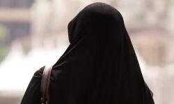 देवर ने लूट ली भाभी की अस्मत-पति ने दे दिया घर निकाला देवर ने लूट ली भाभी की अस्मत-पति ने दे दिया घर निकाला