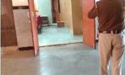 अदालत में हुआ धमाका-एक व्यक्ति घायल-रोकी गई कार्यवाही अदालत में हुआ धमाका-एक व्यक्ति घायल-रोकी गई कार्यवाही