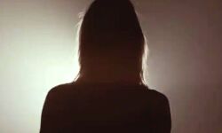 महिला टीचर ने ऐसा वीडियो किया शेयर- कर दिया निलंबित