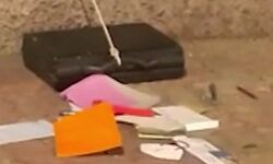 सूटकेस ने हड़कंप मचाया-बम निरोधक दस्ता बुलाया-ट्रैफिक रुकवाया और मिला सूटकेस ने हड़कंप मचाया-बम निरोधक दस्ता बुलाया-ट्रैफिक रुकवाया और मिला