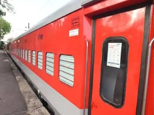 बिना टिकट बेचे रेलवे ने कमा लिए करोड़ों रुपए-भर गया खजाना