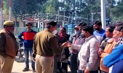 प्रेमी के साथ घर से भागी छात्रा का हुआ यह हाल-हुआ हंगामा