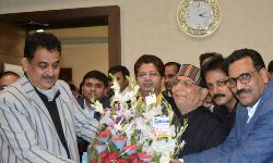 पत्रकारों ने हर्षाेल्लास के साथ मनाया सूचना निदेशक शिशिर सिंह का जन्मदिन पत्रकारों ने हर्षाेल्लास के साथ मनाया सूचना निदेशक शिशिर सिंह का जन्मदिन