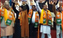 EX MLA समेत दर्जनभर नेता हुए भाजपाई- राज्य मुख्यालय पर ली सदस्यता EX MLA समेत दर्जनभर नेता हुए भाजपाई- राज्य मुख्यालय पर ली सदस्यता