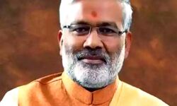 बाबा विश्वनाथ अखिलेश को सद्बुद्धि दें : स्वतंत्र देव बाबा विश्वनाथ अखिलेश को सद्बुद्धि दें : स्वतंत्र देव