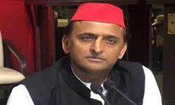 अखिलेश का विजय रथ आज चलेगा मैनपुरी से एटा तक