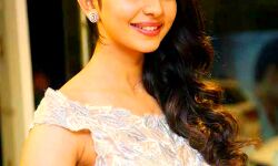 रकुल प्रीत सिंह ने पूरी की छतरीवाली की शूटिंग