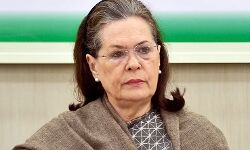 सोनिया ने कांग्रेस सांसदों के साथ की बैठक सोनिया ने कांग्रेस सांसदों के साथ की बैठक