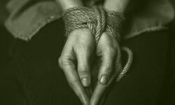 युवक का अपहरण कर 99 हजार रुपए ऑनलाइन ट्रांसफर कराये