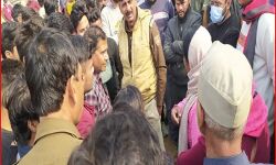 घर के भीतर घुसकर भाजयुमो जिला उपाध्यक्ष पर चलाई गोलियां घर के भीतर घुसकर भाजयुमो जिला उपाध्यक्ष पर चलाई गोलियां