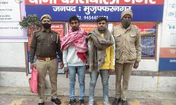 पुलिस ने दो बदमाशों को गिरफ्तार कर किए हथियार व नकदी बरामद