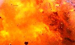 ऑक्सीजन संयंत्र में हुआ विस्फोट, दो लोग झुलसे ऑक्सीजन संयंत्र में हुआ विस्फोट, दो लोग झुलसे