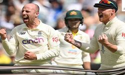 ऑस्ट्रेलिया को मिली 82 रन की बढ़त ऑस्ट्रेलिया को मिली 82 रन की बढ़त