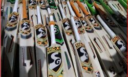 नकली माल पकड़ने गई टीम पर हमला-दारोगा का मोबाइल व गाड़ी तोड़ी नकली माल पकड़ने गई टीम पर हमला-दारोगा का मोबाइल व गाड़ी तोड़ी