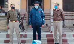 पुलिस ने दबोचें दो शराब तस्कर