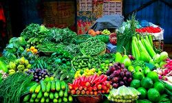 महंगाई के विरोध में सब्जियां लेकर बाजार में उतरे सपाई-बेची आधे दाम महंगाई के विरोध में सब्जियां लेकर बाजार में उतरे सपाई-बेची आधे दाम