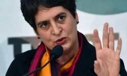 किसान विरोधी सोच को ढक नहीं सकते मोदी: प्रियंका किसान विरोधी सोच को ढक नहीं सकते मोदी: प्रियंका