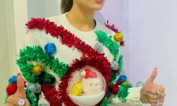 अभिनेत्री की सेंटा लुक में फोटो वायरल