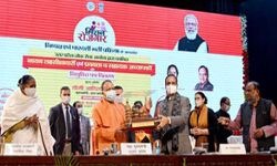 नौकरियों में चयन और पदोन्नति, दोनों में लाये तेजी: योगी