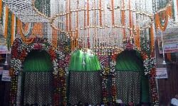 अदालत का आदेश - कोरोना के कारण अब मंदिर में होगा ऑनलाइन दर्शन अदालत का आदेश - कोरोना के कारण अब मंदिर में होगा ऑनलाइन दर्शन