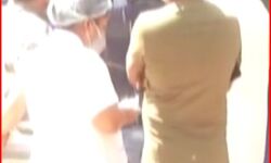 नए मरीजों का आंकड़ा 1.80 लाख पहुंचा-रक्षा मंत्री भी हुए संक्रमित नए मरीजों का आंकड़ा 1.80 लाख पहुंचा-रक्षा मंत्री भी हुए संक्रमित