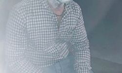 चलती ट्रेन में युवती ने युवक पर फेंका तेजाब