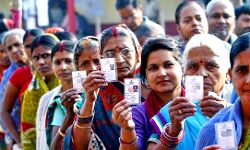 महिलायें निभा सकती हैं निर्णायक भूमिका