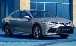 टोयोटा किर्लोस्कर ने लाँच की नई कैमरी हाइब्रिड