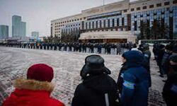 कजाकिस्तान के श्यामकेंट में अशांति फैलाने पर 3500 से अधिक लोगों को लिया हिरासत में कजाकिस्तान के श्यामकेंट में अशांति फैलाने पर 3500 से अधिक लोगों को लिया हिरासत में