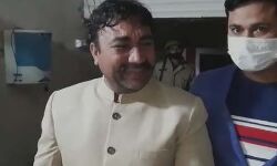 रुपए ले लिए 67 लाख-नहीं दिया टिकट-फूट फूटकर रोए नेताजी रुपए ले लिए 67 लाख-नहीं दिया टिकट-फूट फूटकर रोए नेताजी