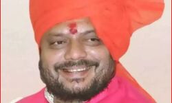 20 मंत्रियों 80 विधायक व 25 अन्य नेताओं के बाद कैबिनेट मंत्री का नंबर 20 मंत्रियों 80 विधायक व 25 अन्य नेताओं के बाद कैबिनेट मंत्री का नंबर