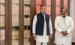 एक और कैबिनेट मंत्री का सपा में हुआ दाखिला-अब अन्य की एंट्री के दरवाजे बंद एक और कैबिनेट मंत्री का सपा में हुआ दाखिला-अब अन्य की एंट्री के दरवाजे बंद