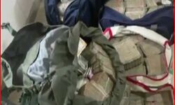 BSF कमांडेंट पर शिकंजा-छापे में मिला कई किलो चांदी एवं सोना BSF कमांडेंट पर शिकंजा-छापे में मिला कई किलो चांदी एवं सोना