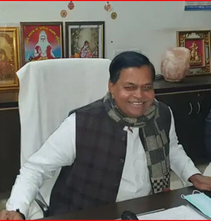 भगवा चोला उतारकर हाथी पर सवार हुए BJP नेता-यहां से लड़ेंगे चुनाव भगवा चोला उतारकर हाथी पर सवार हुए BJP नेता-यहां से लड़ेंगे चुनाव