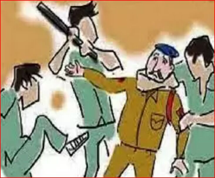 आरोपी की तलाश में दबिश देने गई पुलिस पर हमला-छीनी पिस्टल